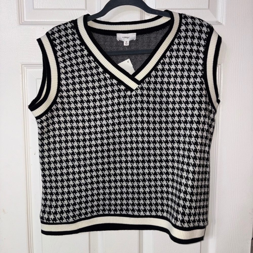HOUNDS TOOTH SWEATER